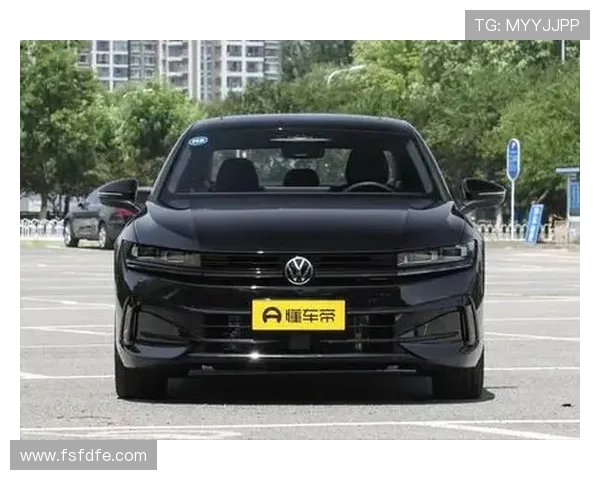 2.0T爆220马力,搭8155芯片+哈曼卡顿音响,全新迈腾值得入手吗?